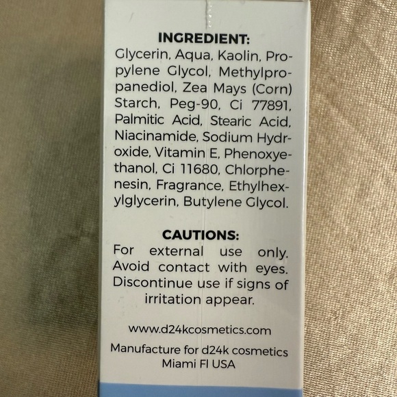 White Clay Mask Stick - Picture 3 of 4